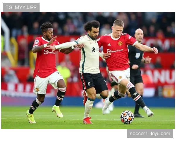 豪门对决一触即发,巅峰之战引全城瞩目 豪门对决一触即发,巅峰之战引全城瞩目