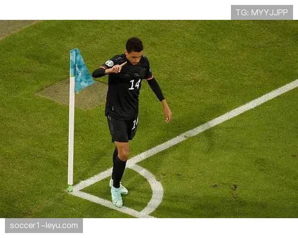 穆西亚拉:德甲最年轻连续破门纪录的刷新者 穆西亚拉:德甲最年轻连续破门纪录的刷新者