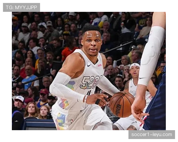 穆雷关键挡拆拉开空间 提升掘金季后赛得分效率