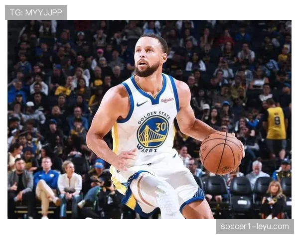 库里又在车库练投篮到凌晨？这人到底睡不睡觉啊