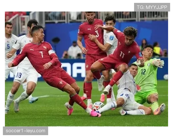 C罗对乌兹别克斯坦梅开二度:葡萄牙5-0大胜 C罗对乌兹别克斯坦梅开二度:葡萄牙5-0大胜
